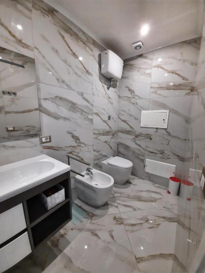 Re Ferdinando Apartment Napels Buitenkant foto
